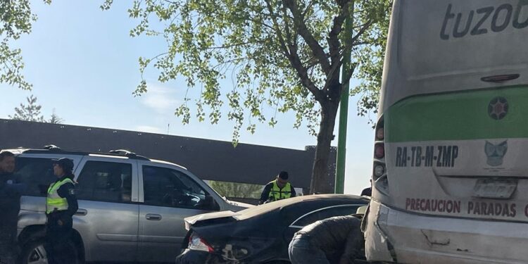 Siniestro Vial en Pachuca Involucra Unidad del Tuzobús