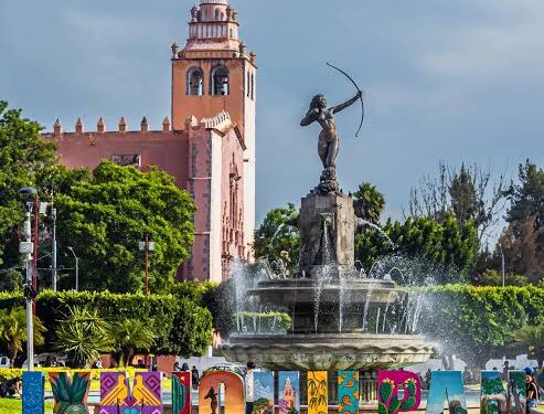 Extraditan a dos personas requeridas por Estados Unidos; uno detenido en Ixmiquilpan