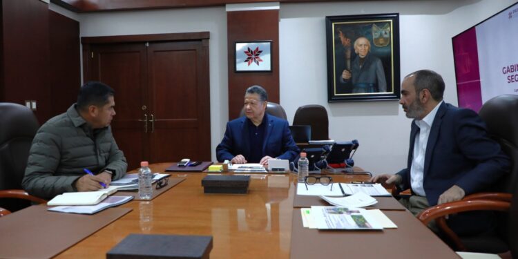 Julio Menchaca vigila acciones ante lluvias y refuerza estrategia de seguridad