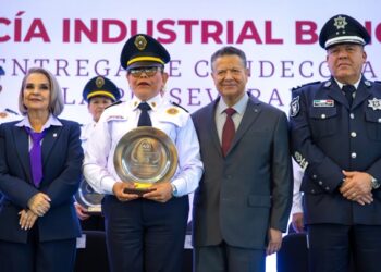 Julio Menchaca reconoce labor de la Policía Industrial Bancaria