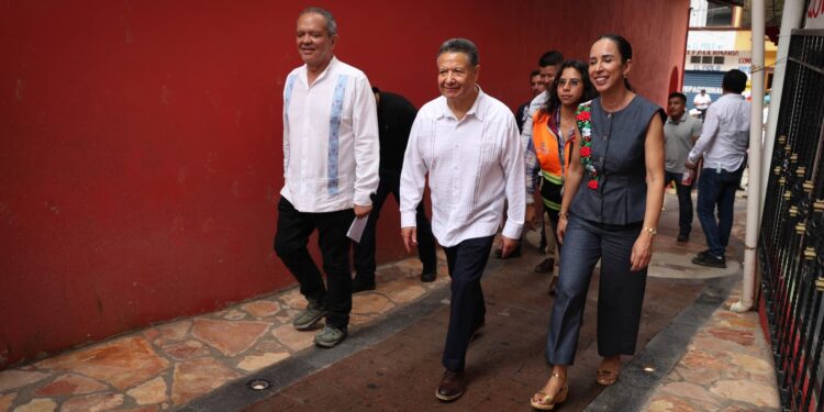 Calnali fortalece su identidad con la rehabilitación del andador turístico