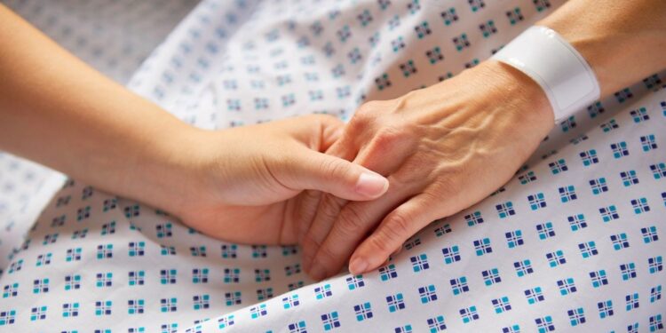 Presentan iniciativa para legalizar la #eutanasia en #México: “Ley Trasciende” suma 128 mil firmas