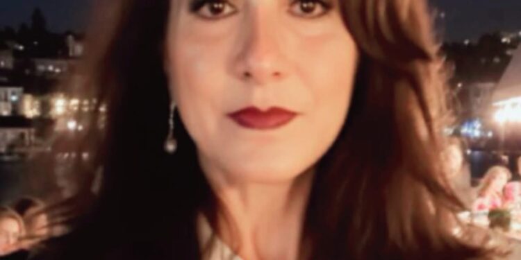 Alcaldesa de Apan aprovecha convalecencia de regidora para convocar tres sesiones extraordinarias y presuntamente buscar su destitución