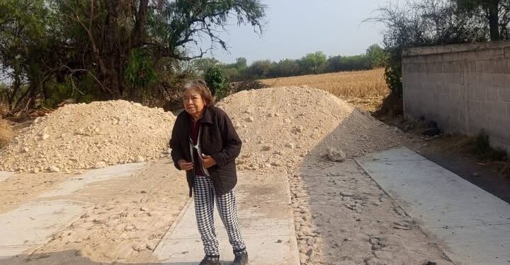 Exigen 5 mil pesos a adulta mayor para permitir acceso a su terreno en Alfajayucan